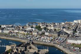 Location Local commercial Divers CONCARNEAU